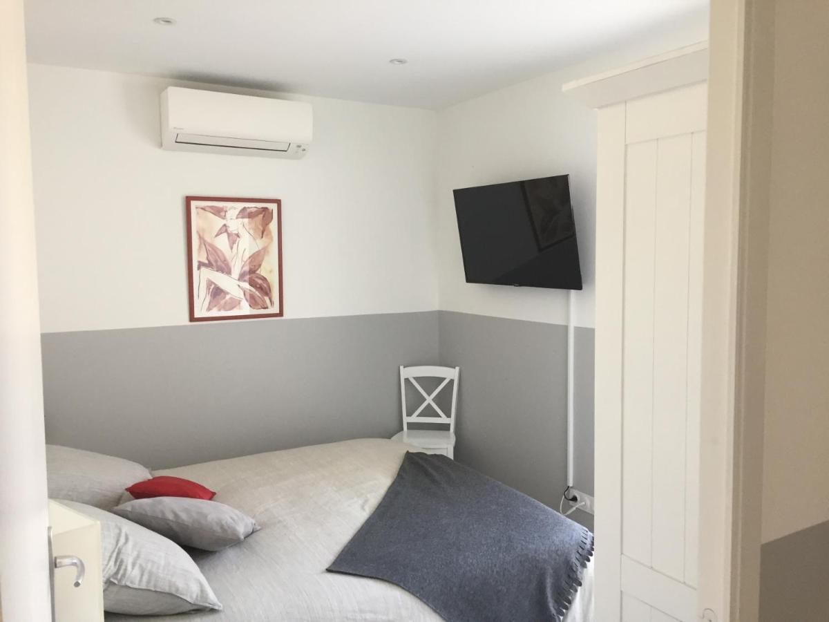 בוניפסיו Maison Tout Confort 4Etoiles , Clim, , Piscine מראה חיצוני תמונה